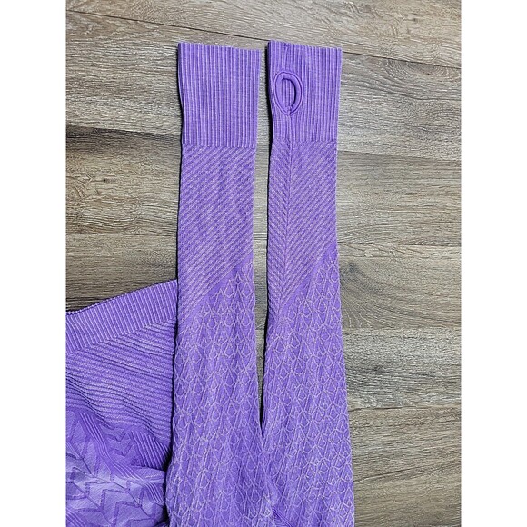 Ivivva Glacier Air  Long Sleeve Top Girls 12 Purple V-Neck Performance Knit - Picture 6 of 7